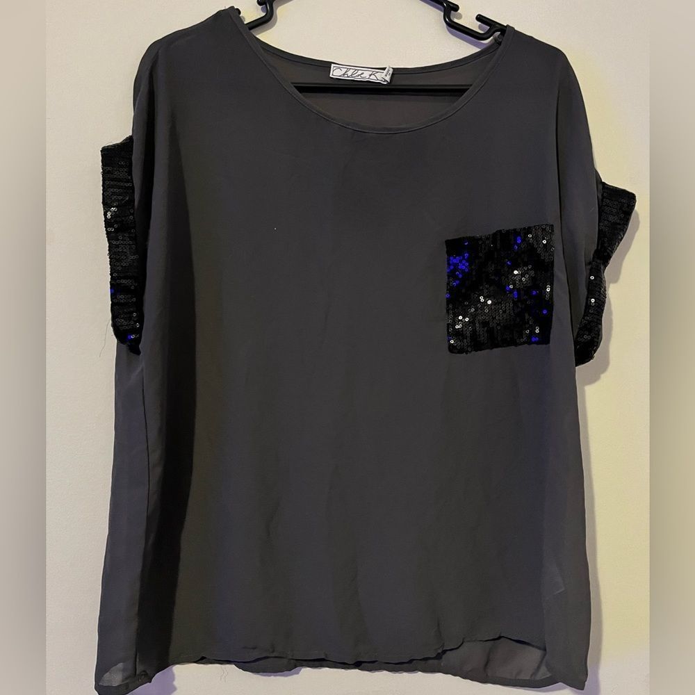 🛍️5/$30 Chloe K Sequin Blouse
